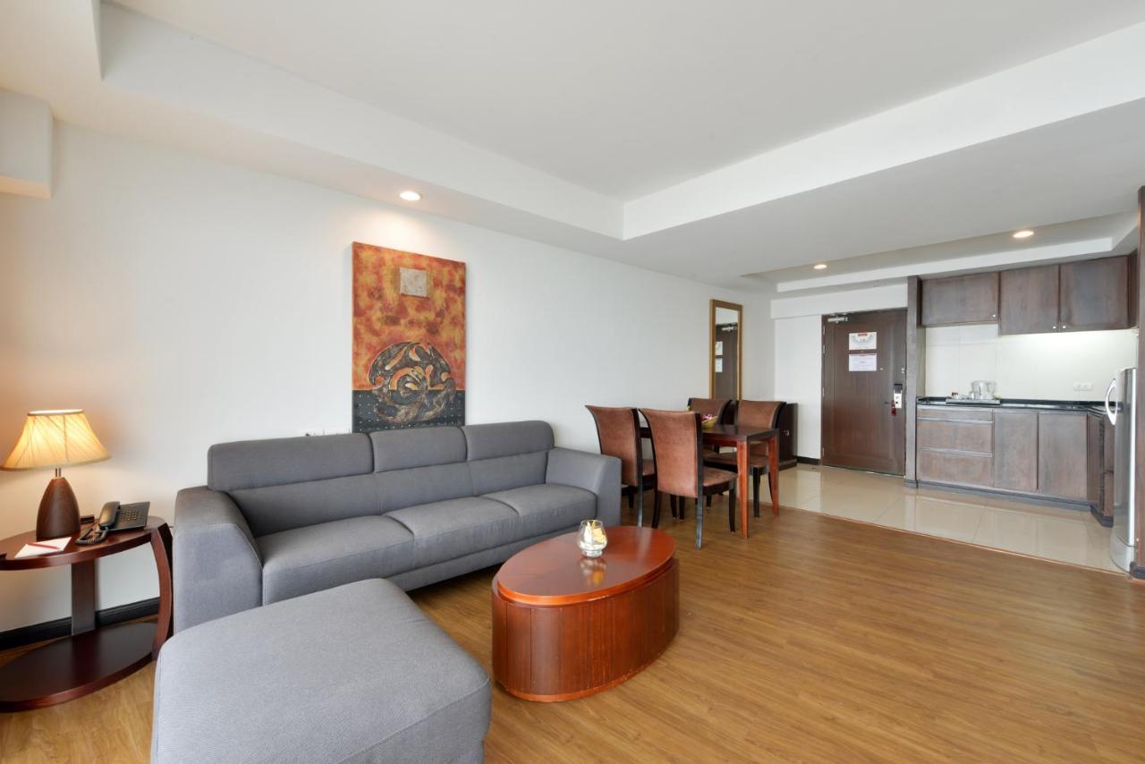 D Varee Jomtien Beach, Pattaya Exterior foto A typical apartment at the Park Avenue