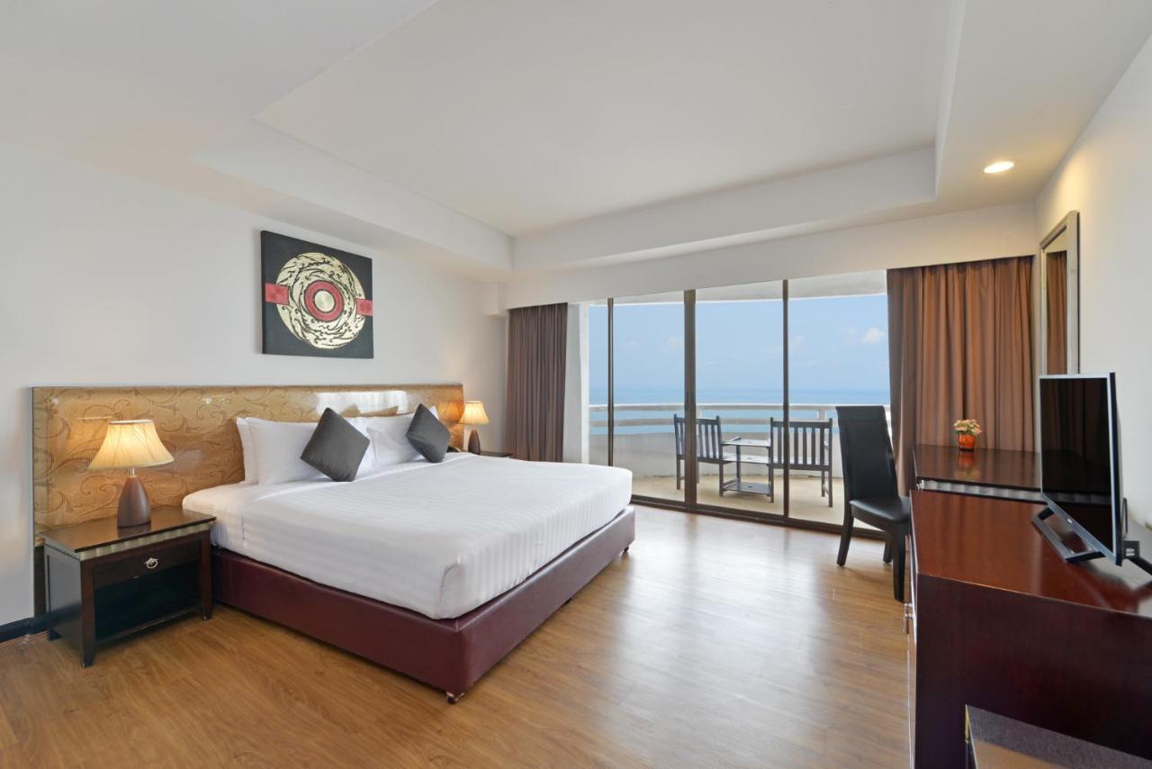 D Varee Jomtien Beach, Pattaya Exterior foto Deluxe Ocean View