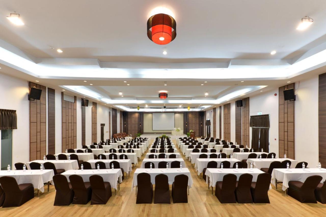 D Varee Jomtien Beach, Pattaya Exterior foto Conference Hall